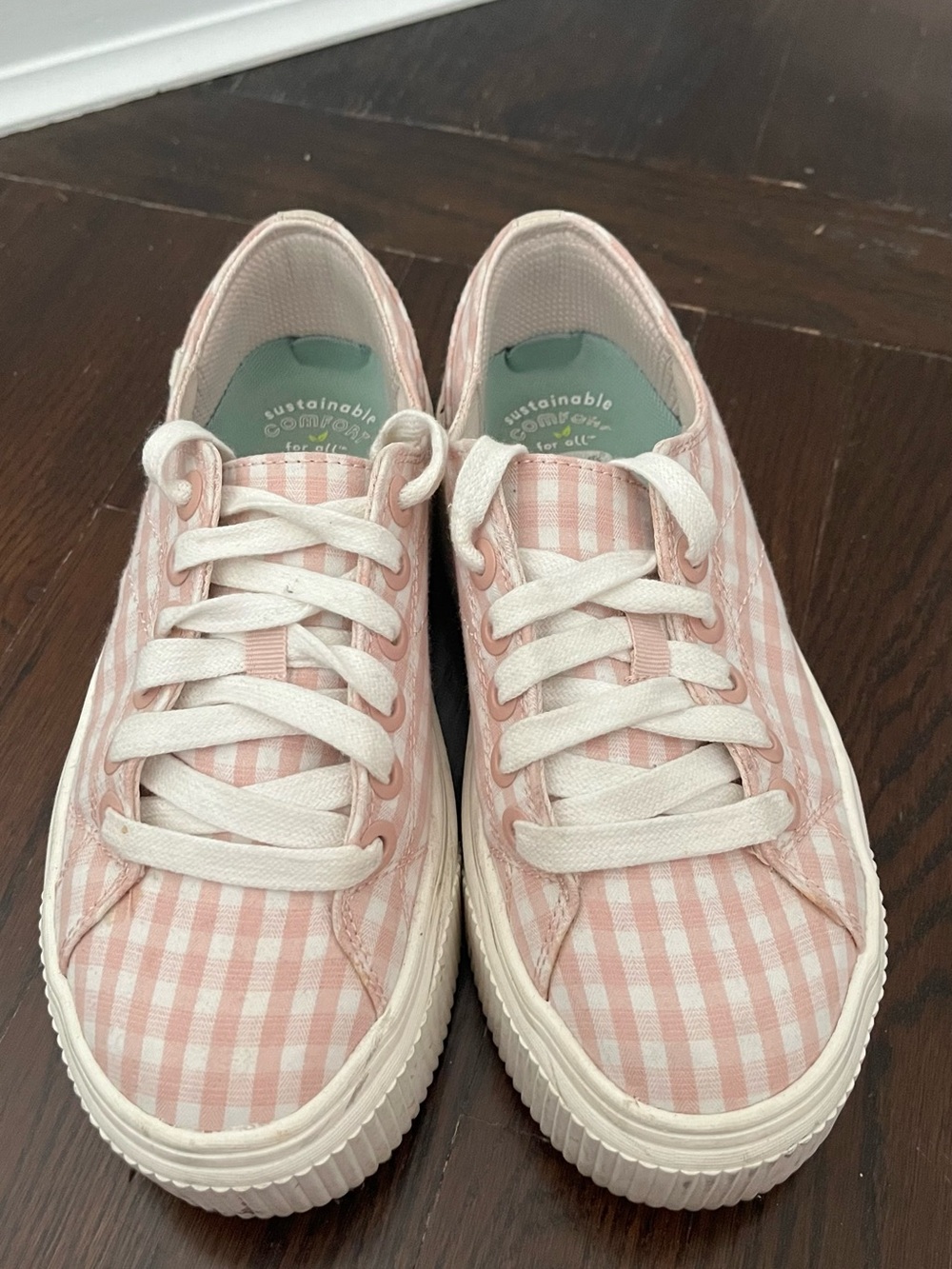 Dr. Scholl's Pink Gingham Low-Top Sneakers